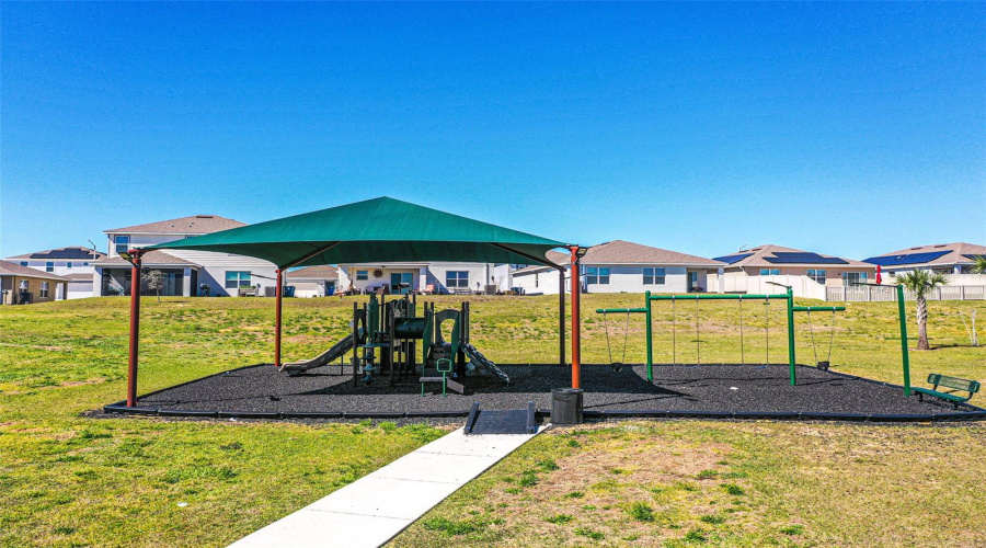 DAVENPORT, Florida 33837, 5 Bedrooms Bedrooms, ,3 BathroomsBathrooms,Residential,For Sale,SUGARWOOD,0,MFRL4959593