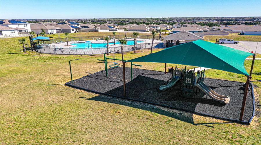 DAVENPORT, Florida 33837, 5 Bedrooms Bedrooms, ,3 BathroomsBathrooms,Residential,For Sale,SUGARWOOD,0,MFRL4959593