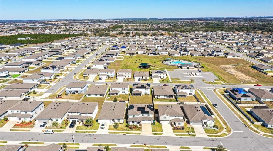 DAVENPORT, Florida 33837, 5 Bedrooms Bedrooms, ,3 BathroomsBathrooms,Residential,For Sale,SUGARWOOD,0,MFRL4959593