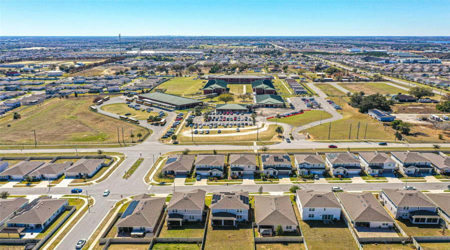 DAVENPORT, Florida 33837, 5 Bedrooms Bedrooms, ,3 BathroomsBathrooms,Residential,For Sale,SUGARWOOD,0,MFRL4959593