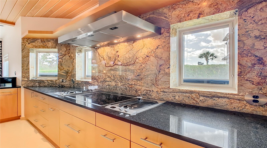 REUNION, Florida 34747, 3 Bedrooms Bedrooms, ,4 BathroomsBathrooms,Residential,For Sale,DESERT MOUNTAIN,0,MFRO6385657