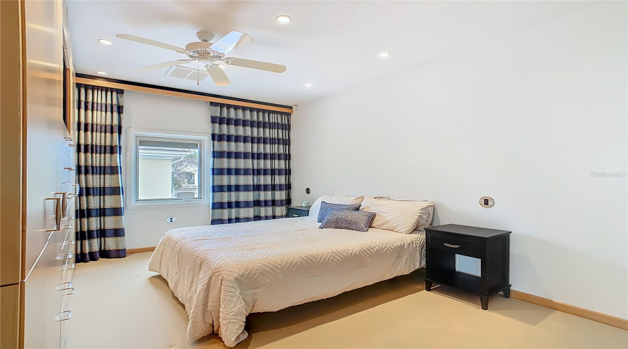 REUNION, Florida 34747, 3 Bedrooms Bedrooms, ,4 BathroomsBathrooms,Residential,For Sale,DESERT MOUNTAIN,0,MFRO6385657