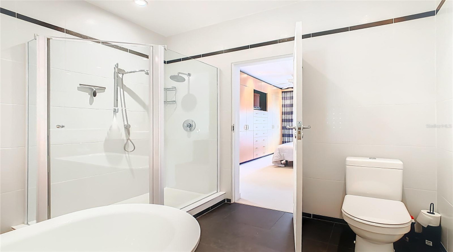 REUNION, Florida 34747, 3 Bedrooms Bedrooms, ,4 BathroomsBathrooms,Residential,For Sale,DESERT MOUNTAIN,0,MFRO6385657