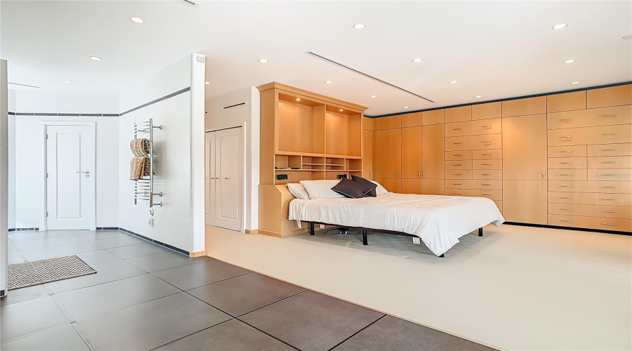 REUNION, Florida 34747, 3 Bedrooms Bedrooms, ,4 BathroomsBathrooms,Residential,For Sale,DESERT MOUNTAIN,0,MFRO6385657