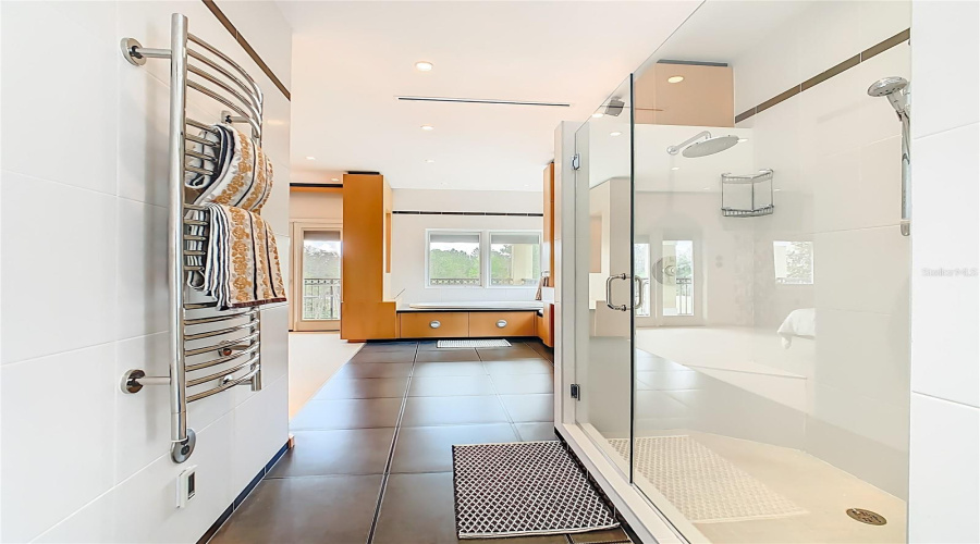 REUNION, Florida 34747, 3 Bedrooms Bedrooms, ,4 BathroomsBathrooms,Residential,For Sale,DESERT MOUNTAIN,0,MFRO6385657