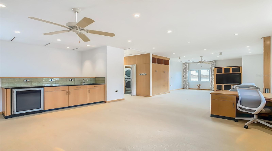 REUNION, Florida 34747, 3 Bedrooms Bedrooms, ,4 BathroomsBathrooms,Residential,For Sale,DESERT MOUNTAIN,0,MFRO6385657