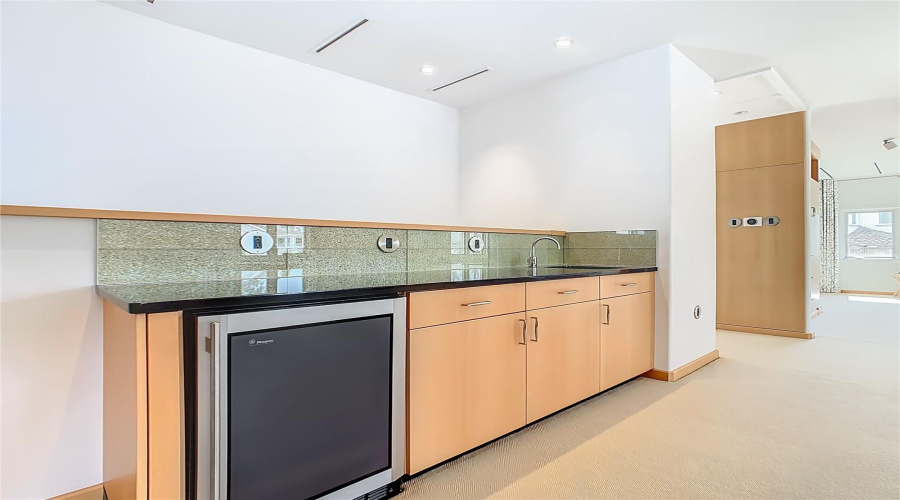 REUNION, Florida 34747, 3 Bedrooms Bedrooms, ,4 BathroomsBathrooms,Residential,For Sale,DESERT MOUNTAIN,0,MFRO6385657