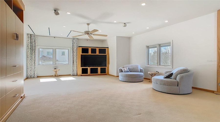 REUNION, Florida 34747, 3 Bedrooms Bedrooms, ,4 BathroomsBathrooms,Residential,For Sale,DESERT MOUNTAIN,0,MFRO6385657