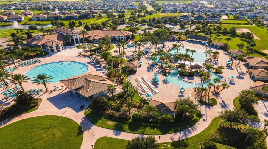 DAVENPORT, Florida 33896, 7 Bedrooms Bedrooms, ,5 BathroomsBathrooms,Residential,For Sale,MOON VALLEY,0,MFRFC316539