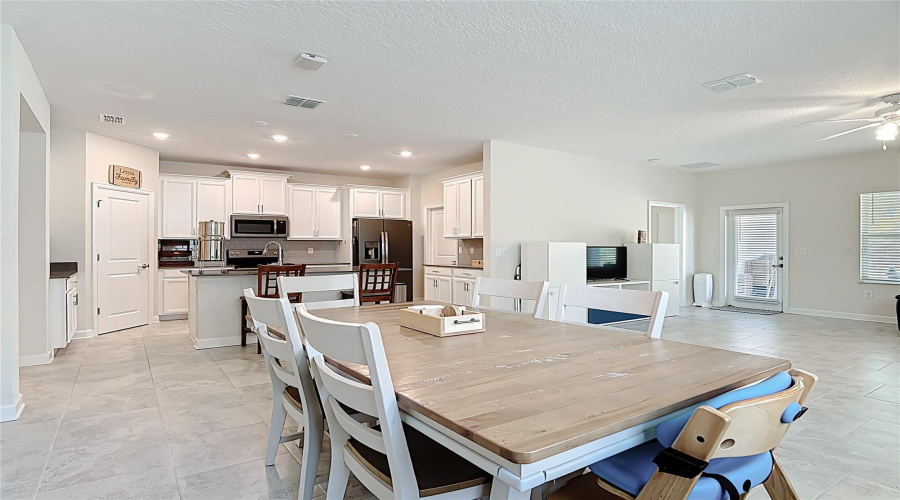 KISSIMMEE, Florida 34746, 4 Bedrooms Bedrooms, ,3 BathroomsBathrooms,Residential,For Sale,SEVEN CANYONS,0,MFRO6385428