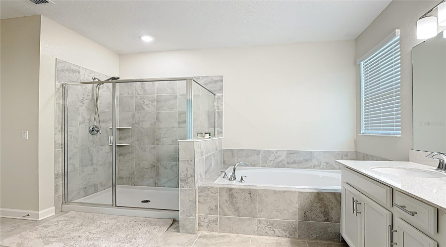 KISSIMMEE, Florida 34746, 4 Bedrooms Bedrooms, ,3 BathroomsBathrooms,Residential,For Sale,SEVEN CANYONS,0,MFRO6385428