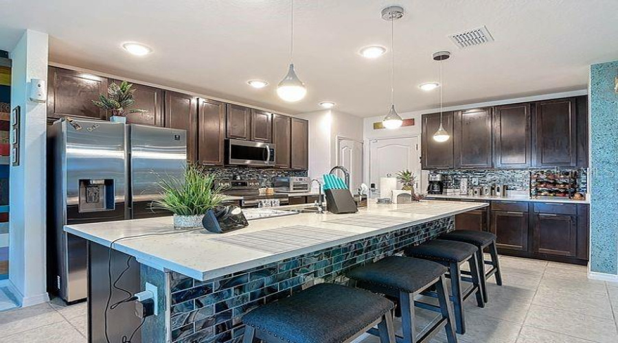 KISSIMMEE, Florida 34746, 4 Bedrooms Bedrooms, ,2 BathroomsBathrooms,Residential,For Sale,CANYON BREEZE,0,MFRO6385268