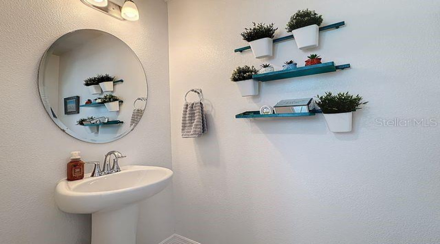 KISSIMMEE, Florida 34746, 4 Bedrooms Bedrooms, ,2 BathroomsBathrooms,Residential,For Sale,CANYON BREEZE,0,MFRO6385268