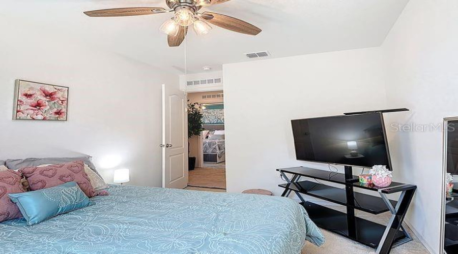 KISSIMMEE, Florida 34746, 4 Bedrooms Bedrooms, ,2 BathroomsBathrooms,Residential,For Sale,CANYON BREEZE,0,MFRO6385268