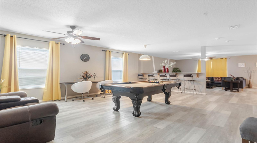 KISSIMMEE, Florida 34746, 6 Bedrooms Bedrooms, ,4 BathroomsBathrooms,Residential,For Sale,BLUE DIAMOND,0,MFRO6386514