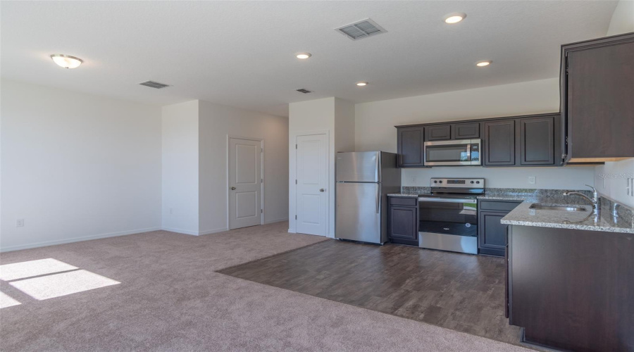 DAVENPORT, Florida 33837, 3 Bedrooms Bedrooms, ,2 BathroomsBathrooms,Residential,For Sale,MADISON,0,MFRO6386492