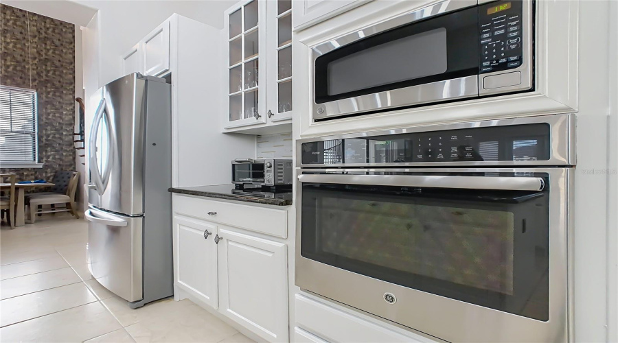 REUNION, Florida 34747, 5 Bedrooms Bedrooms, ,5 BathroomsBathrooms,Residential,For Sale,MUIRFIELD LOOP,0,MFRO6386329