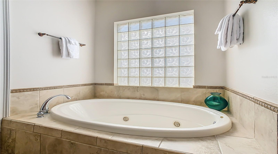 REUNION, Florida 34747, 5 Bedrooms Bedrooms, ,5 BathroomsBathrooms,Residential,For Sale,MUIRFIELD LOOP,0,MFRO6386329