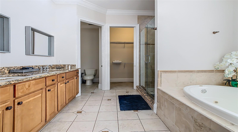 REUNION, Florida 34747, 5 Bedrooms Bedrooms, ,5 BathroomsBathrooms,Residential,For Sale,MUIRFIELD LOOP,0,MFRO6386329