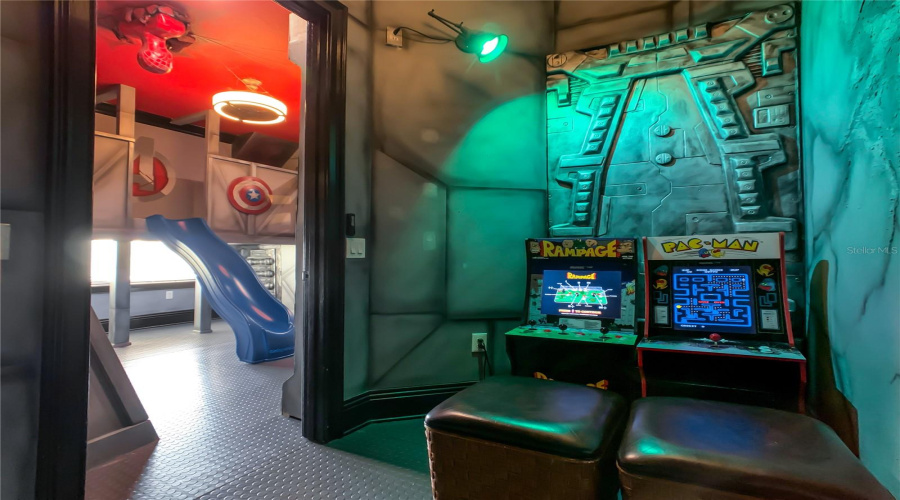 REUNION, Florida 34747, 5 Bedrooms Bedrooms, ,5 BathroomsBathrooms,Residential,For Sale,MUIRFIELD LOOP,0,MFRO6386329