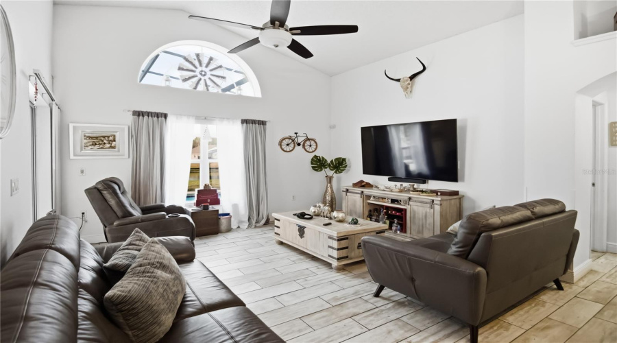 KISSIMMEE, Florida 34746, 4 Bedrooms Bedrooms, ,4 BathroomsBathrooms,Residential,For Sale,LIBERTY HALL,0,MFRS5144814