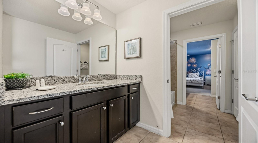 KISSIMMEE, Florida 34747, 9 Bedrooms Bedrooms, ,6 BathroomsBathrooms,Residential,For Sale,LIMA,0,MFRO6384770