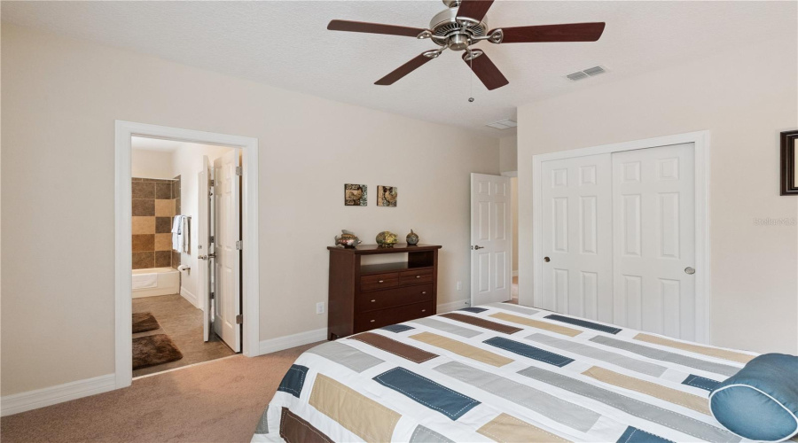 DAVENPORT, Florida 33837, 5 Bedrooms Bedrooms, ,3 BathroomsBathrooms,Residential,For Sale,DRAYTON AVE,0,MFRS5144153