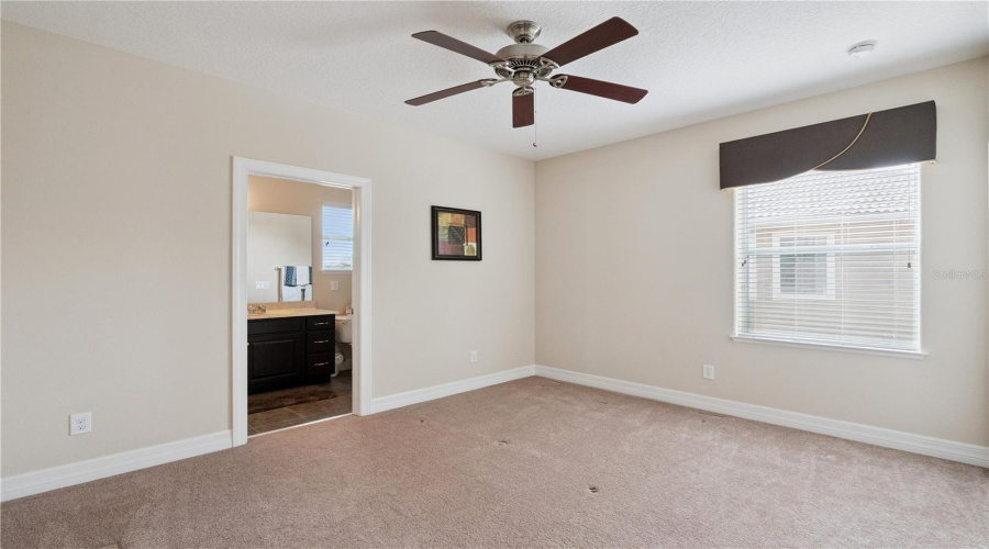 DAVENPORT, Florida 33837, 5 Bedrooms Bedrooms, ,3 BathroomsBathrooms,Residential,For Sale,DRAYTON AVE,0,MFRS5144153