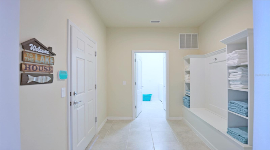 KISSIMMEE, Florida 34747, 8 Bedrooms Bedrooms, ,6 BathroomsBathrooms,Residential,For Sale,LIMA,0,MFRO6386621