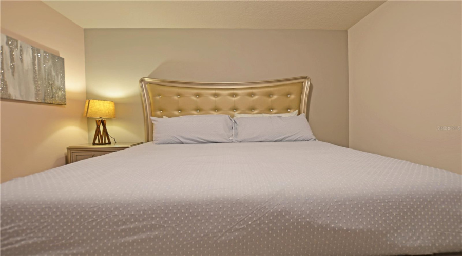 KISSIMMEE, Florida 34747, 8 Bedrooms Bedrooms, ,6 BathroomsBathrooms,Residential,For Sale,LIMA,0,MFRO6386621