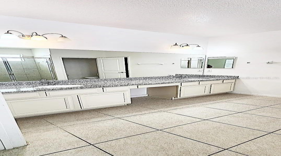 DAVENPORT, Florida 33897, 5 Bedrooms Bedrooms, ,3 BathroomsBathrooms,Residential,For Sale,TRINITY RIDGE,0,MFRS5143813