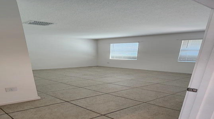 DAVENPORT, Florida 33897, 5 Bedrooms Bedrooms, ,3 BathroomsBathrooms,Residential,For Sale,TRINITY RIDGE,0,MFRS5143813