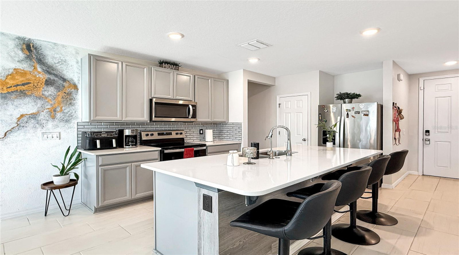 DAVENPORT, Florida 33897, 3 Bedrooms Bedrooms, ,2 BathroomsBathrooms,Residential,For Sale,MONACO,0,MFRS5144559