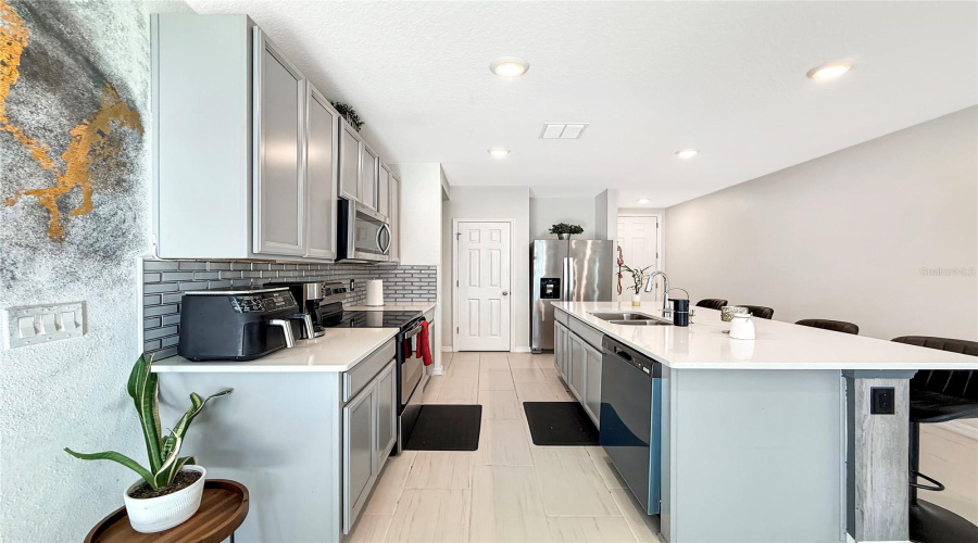 DAVENPORT, Florida 33897, 3 Bedrooms Bedrooms, ,2 BathroomsBathrooms,Residential,For Sale,MONACO,0,MFRS5144559