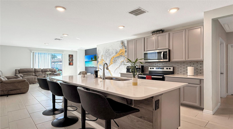 DAVENPORT, Florida 33897, 3 Bedrooms Bedrooms, ,2 BathroomsBathrooms,Residential,For Sale,MONACO,0,MFRS5144559