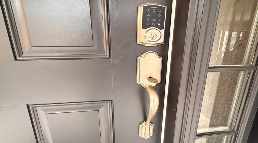 KISSIMMEE, Florida 34746, 4 Bedrooms Bedrooms, ,3 BathroomsBathrooms,Residential,For Sale,SANTOSH,0,MFRO6384380