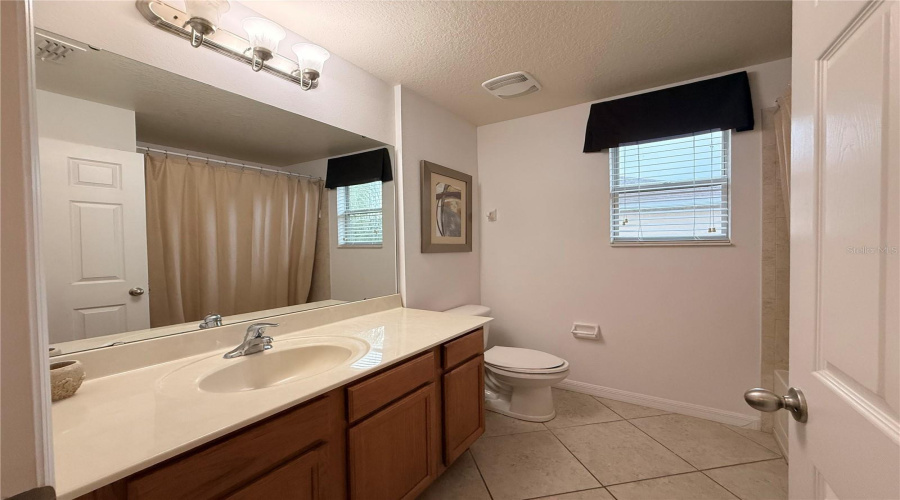 KISSIMMEE, Florida 34746, 4 Bedrooms Bedrooms, ,3 BathroomsBathrooms,Residential,For Sale,SANTOSH,0,MFRO6384380