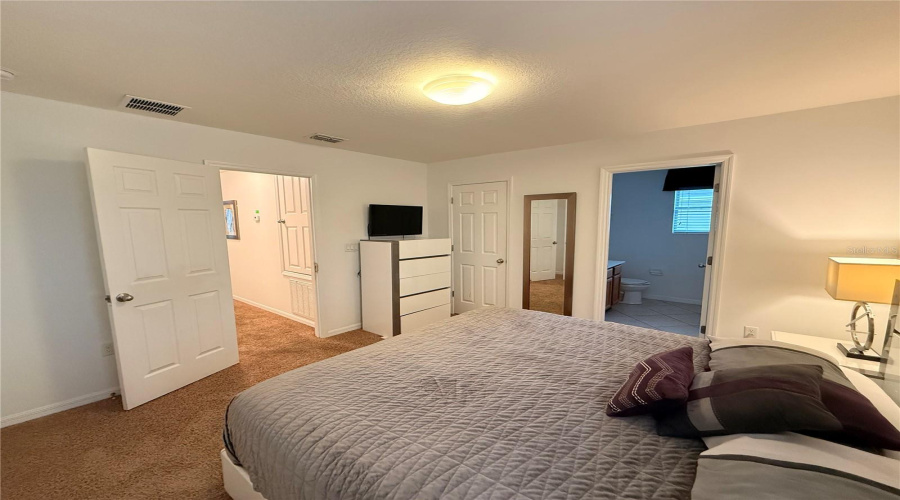 KISSIMMEE, Florida 34746, 4 Bedrooms Bedrooms, ,3 BathroomsBathrooms,Residential,For Sale,SANTOSH,0,MFRO6384380