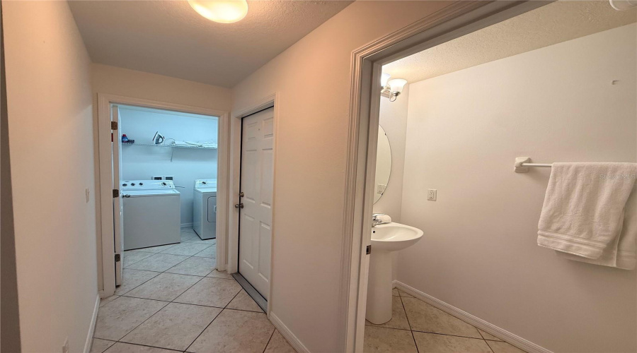 KISSIMMEE, Florida 34746, 4 Bedrooms Bedrooms, ,3 BathroomsBathrooms,Residential,For Sale,SANTOSH,0,MFRO6384380