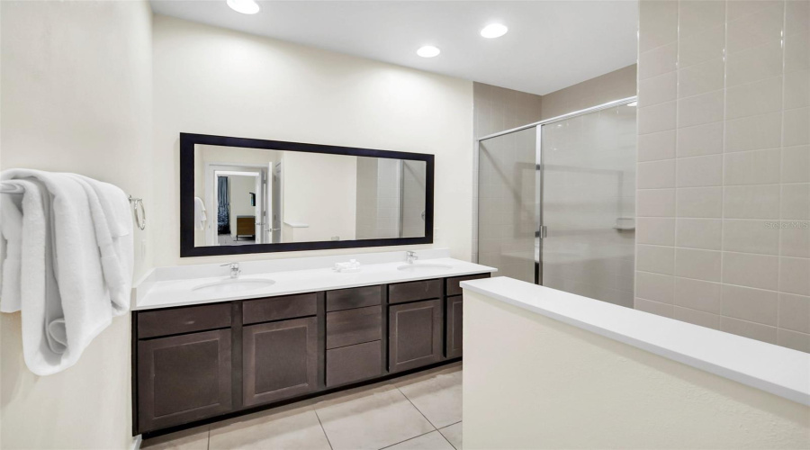 KISSIMMEE, Florida 34746, 2 Bedrooms Bedrooms, ,2 BathroomsBathrooms,Residential,For Sale,CORVETTE,0,MFRO6386597