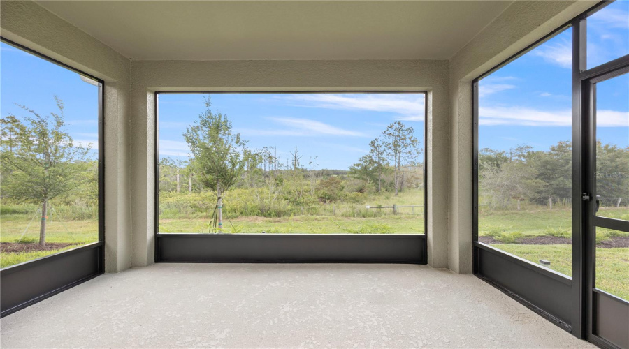 DAVENPORT, Florida 33896, 5 Bedrooms Bedrooms, ,3 BathroomsBathrooms,Residential,For Sale,ACES HIGH,0,MFRS5144769