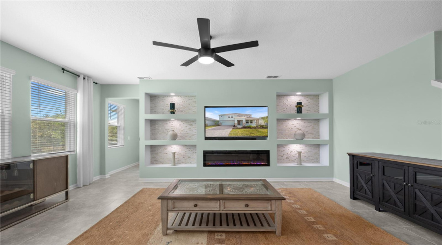 DAVENPORT, Florida 33896, 5 Bedrooms Bedrooms, ,3 BathroomsBathrooms,Residential,For Sale,ACES HIGH,0,MFRS5144769