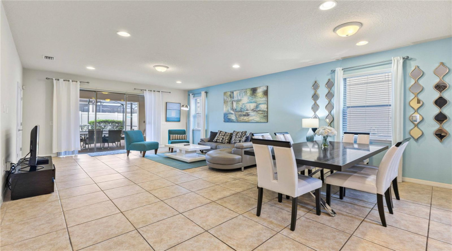 KISSIMMEE, Florida 34747, 6 Bedrooms Bedrooms, ,4 BathroomsBathrooms,Residential,For Sale,RHODES,0,MFRO6282290