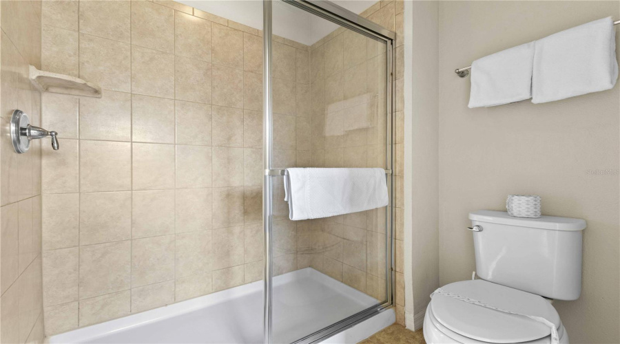 KISSIMMEE, Florida 34747, 6 Bedrooms Bedrooms, ,4 BathroomsBathrooms,Residential,For Sale,RHODES,0,MFRO6282290