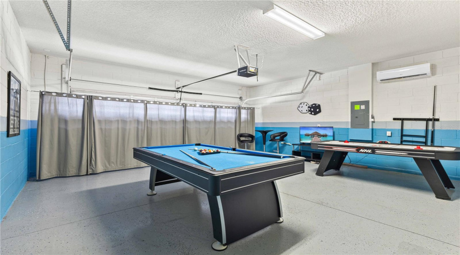 KISSIMMEE, Florida 34747, 6 Bedrooms Bedrooms, ,4 BathroomsBathrooms,Residential,For Sale,RHODES,0,MFRO6282290