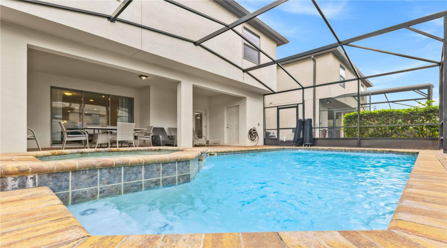 KISSIMMEE, Florida 34747, 6 Bedrooms Bedrooms, ,4 BathroomsBathrooms,Residential,For Sale,RHODES,0,MFRO6282290