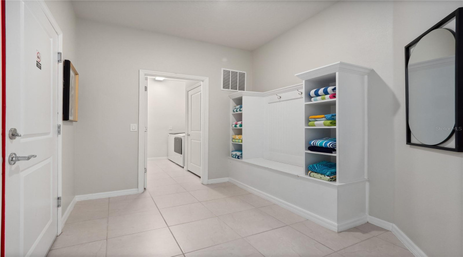 DAVENPORT, Florida 33897, 8 Bedrooms Bedrooms, ,6 BathroomsBathrooms,Residential,For Sale,SUMMER,0,MFRO6386563