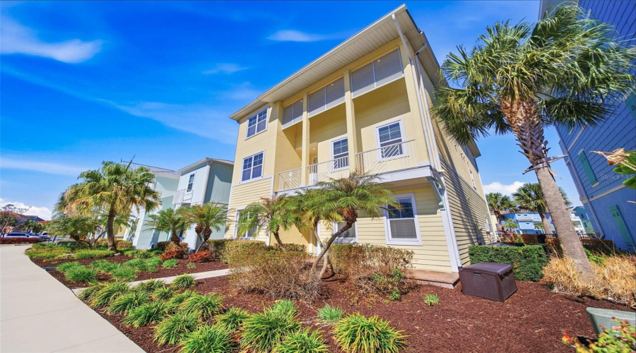 KISSIMMEE, Florida 34747, 7 Bedrooms Bedrooms, ,8 BathroomsBathrooms,Residential,For Sale,SURF,0,MFRO6386683