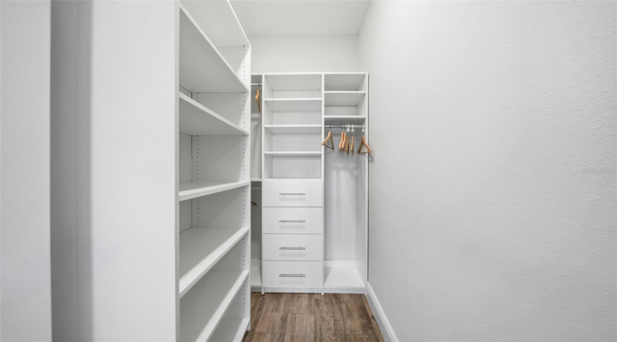 KISSIMMEE, Florida 34747, 7 Bedrooms Bedrooms, ,8 BathroomsBathrooms,Residential,For Sale,SURF,0,MFRO6386683