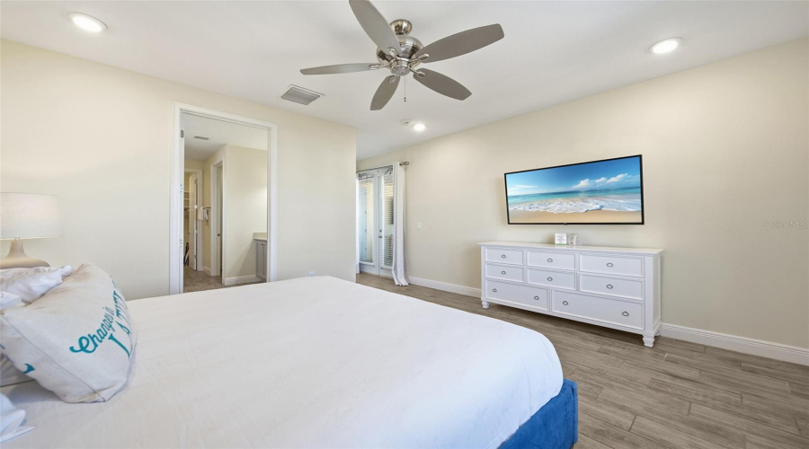 KISSIMMEE, Florida 34747, 7 Bedrooms Bedrooms, ,8 BathroomsBathrooms,Residential,For Sale,SURF,0,MFRO6386683